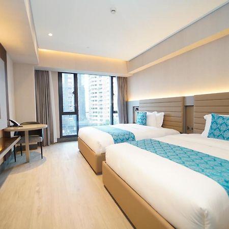 Bayprime Hotel Paranaque City Buitenkant foto