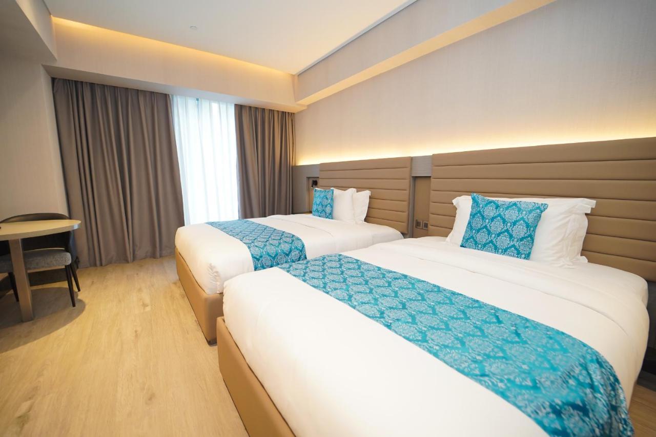 Bayprime Hotel Paranaque City Buitenkant foto