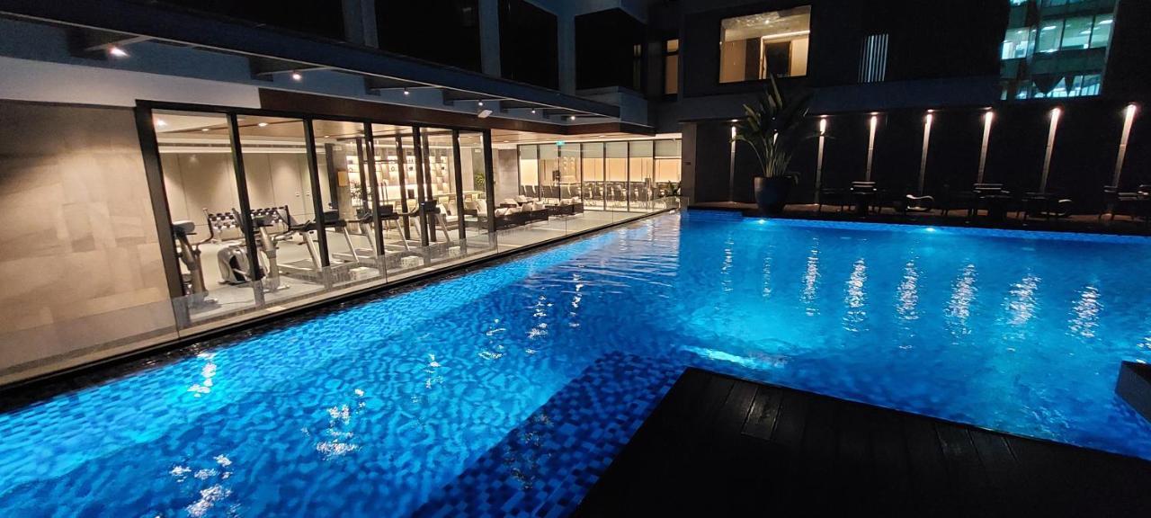 Bayprime Hotel Paranaque City Buitenkant foto